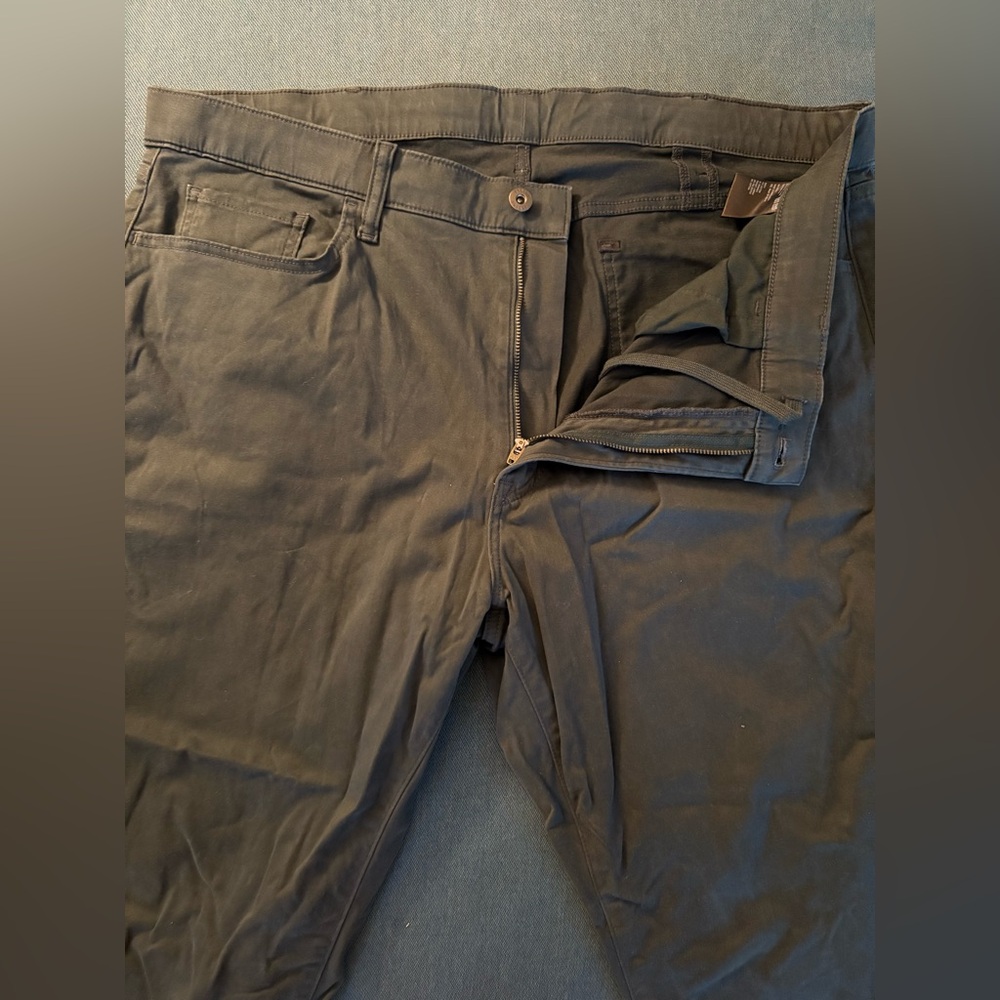 Uniqlo Olive Green Ultra Stretch Jeans